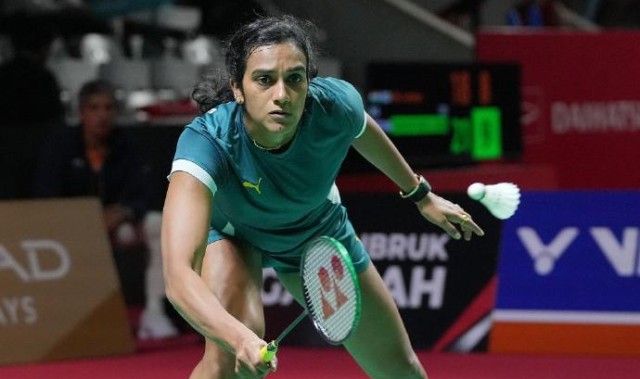 足球投注-其教练离爆炸点仅100米，羽毛球名将辛杜宣布退出全英公开赛