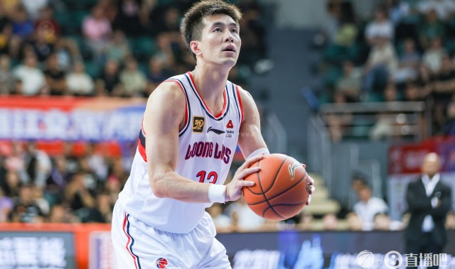 德甲推荐-郭艾伦&amp;家人被骗千万！记者：他是球痴容易信朋友 给坏人可乘之机