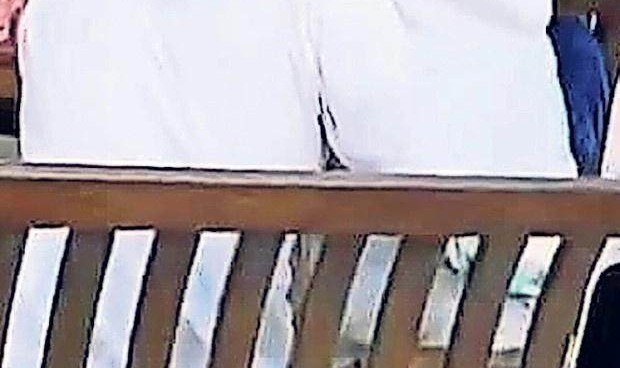 足球投注-真吃瓜？太阳报记者拍到阿里在酒吧亲吻瓜帅闺女